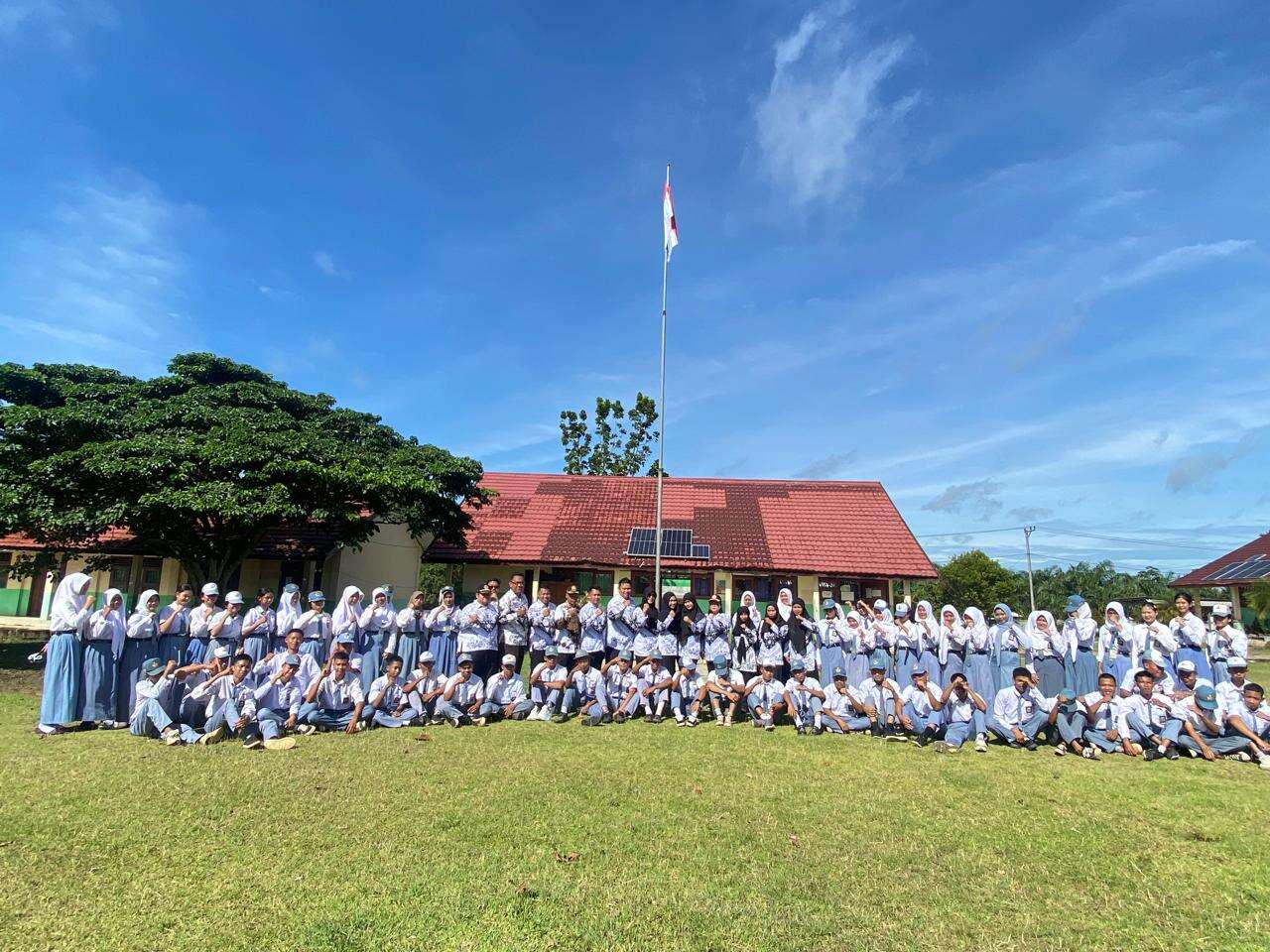 Upacara HGN  SMAN 1 Permata Kecubung Tahun 2025